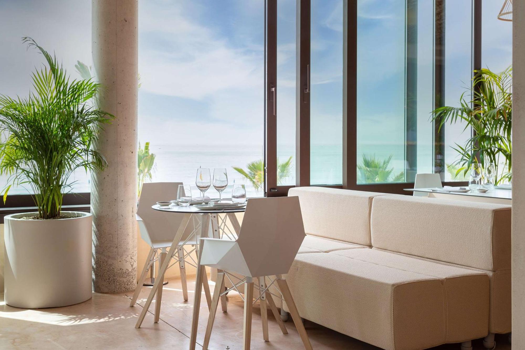 Feriested Higueron Curio Collection By Hilton (adults Only)