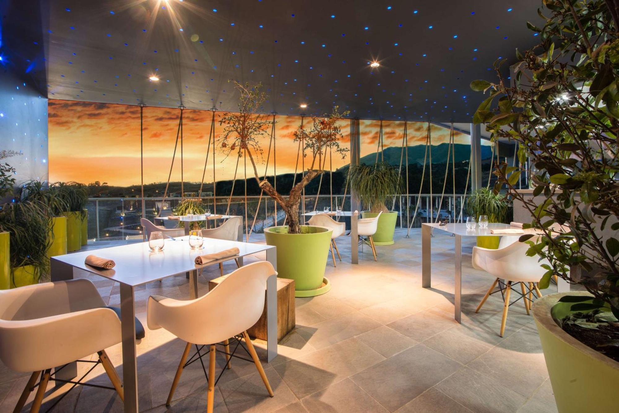 Feriested Higueron Curio Collection By Hilton (adults Only)